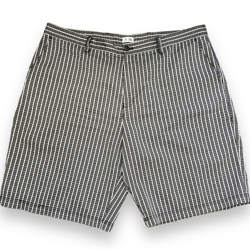 Adidas Men's Flat Front Plaid Performance Shorts  Size 40  11" Black/Tan Pockets